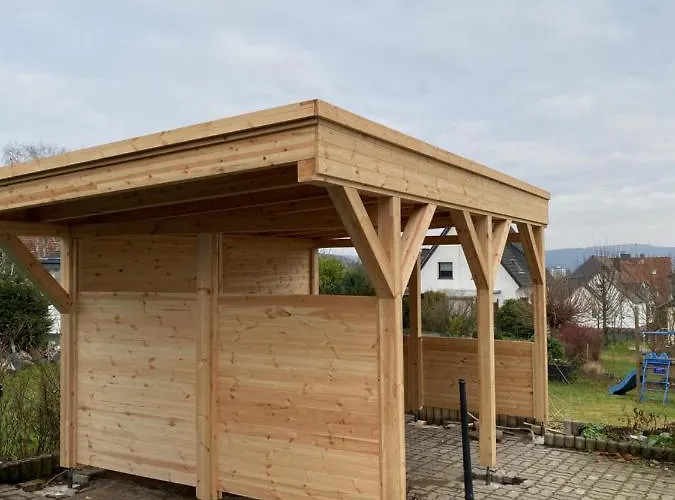 בית נופש Ueber Den Daechern Von Neheim I *