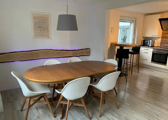 Сasa de vacaciones über Den Dächern Von Neheim I